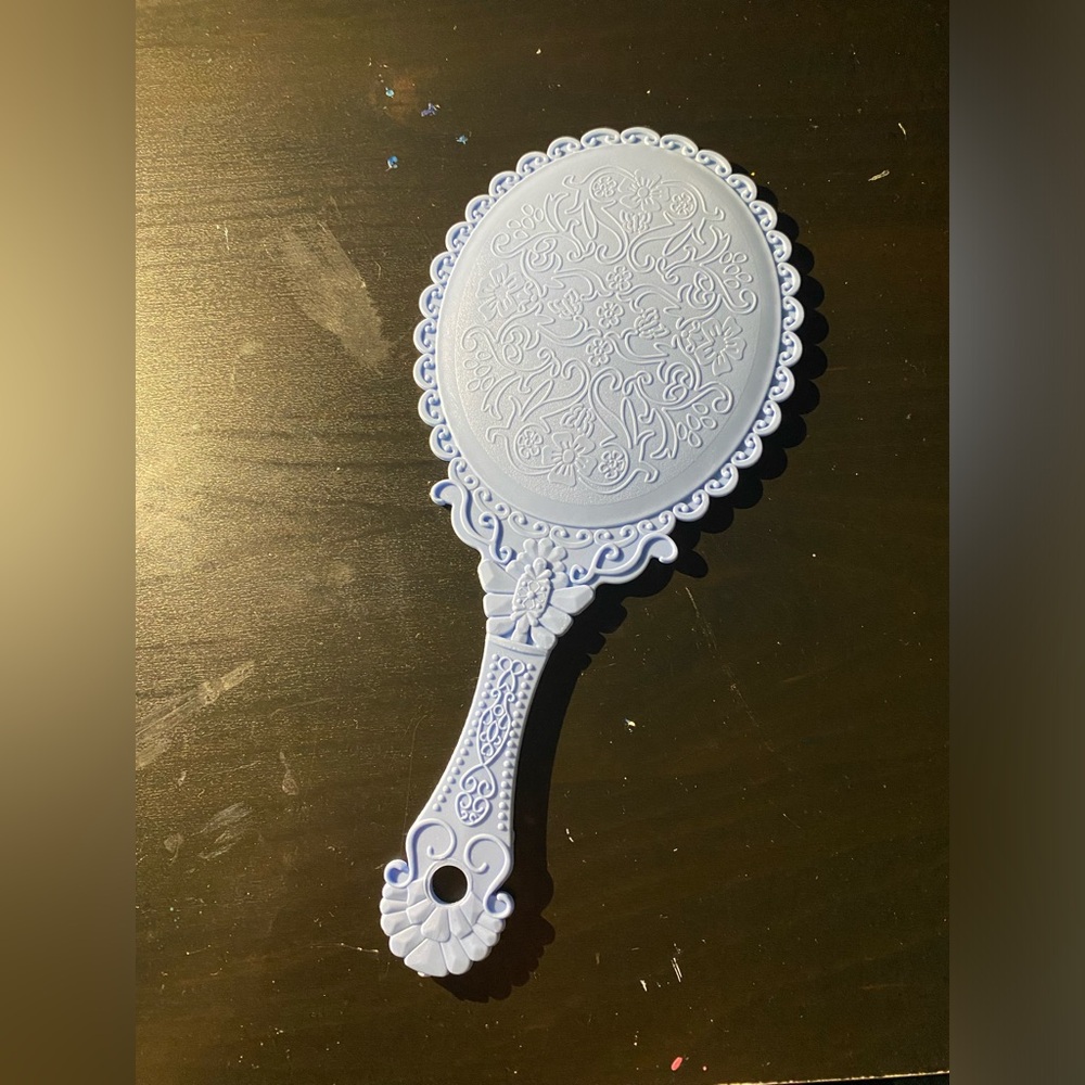 handheld mirror